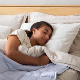Ojo: rutina para dormir, que es viral en redes sociales, puede tener consecuencias en la salud
