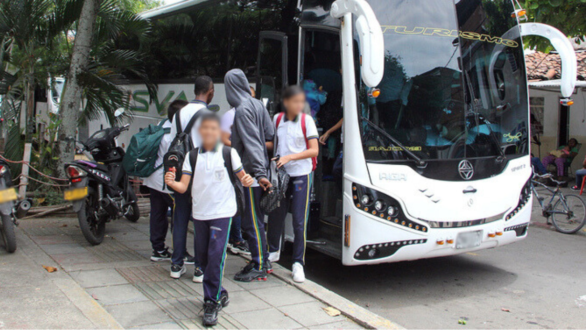 Regresa el transporte escolar en Cali: 22.700 estudiantes beneficiados en 2025