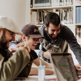 Un libro para aprender de estrategias para ser feliz en el trabajo