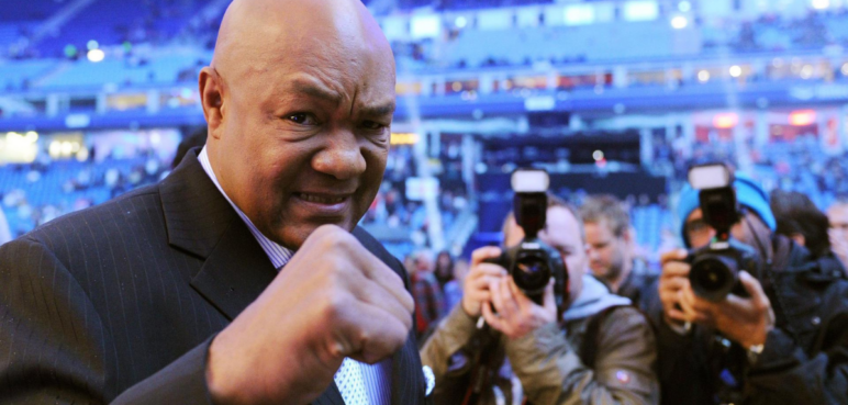 Murió George Foreman, un ‘gigante’ del boxeo, a sus 76 años