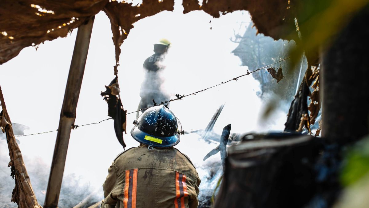 Incendio en zona comercial de Soacha arrasa con locales y deja millonarias pérdidas