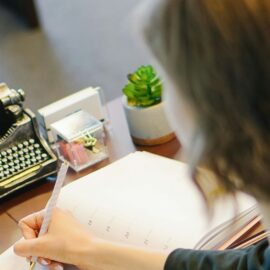¿Conoce a las primeras mujeres en convertirse en jefe de estado de planeta?