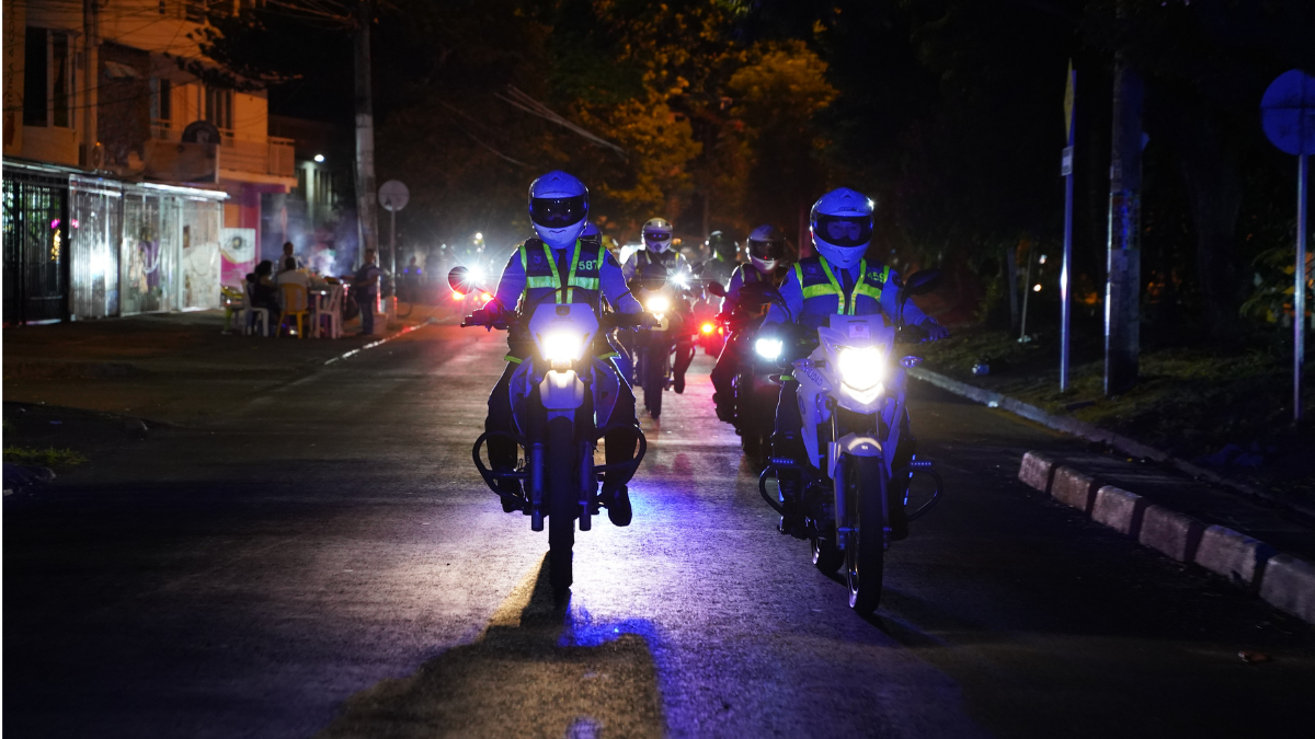 Autoridades denuncian interferencia de supuestas veedurías en operativos de tránsito