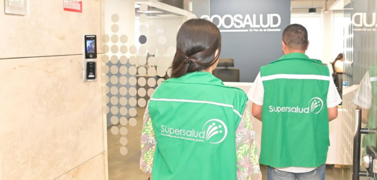Usuarios de Nueva EPS en Cali levantaron plantón tras mediación de la Supersalud