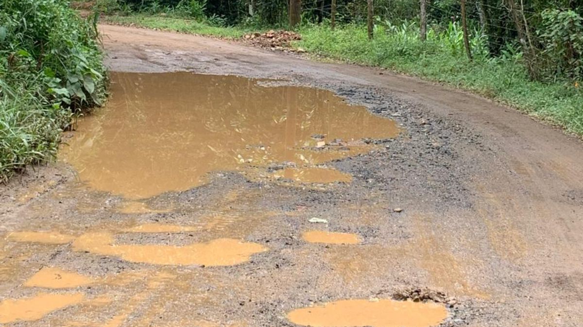 Habitantes de Villacarmelo (zona rural de Cali) piden a autoridades intervenir vías en mal estado