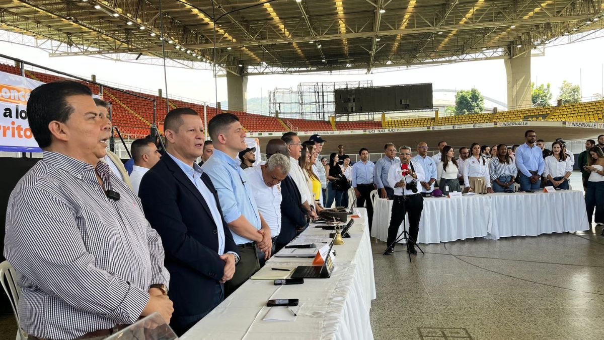 Concejales reaccionan tras bochornosa pelea durante sesión del Concejo de Cali