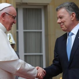Así fue el papel del Papa Francisco en el proceso de paz en Colombia