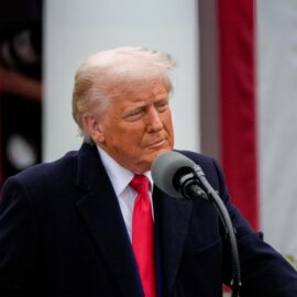 Gobierno Trump prohíbe a Harvard matricular a estudiantes extranjeros y desata crisis educativa