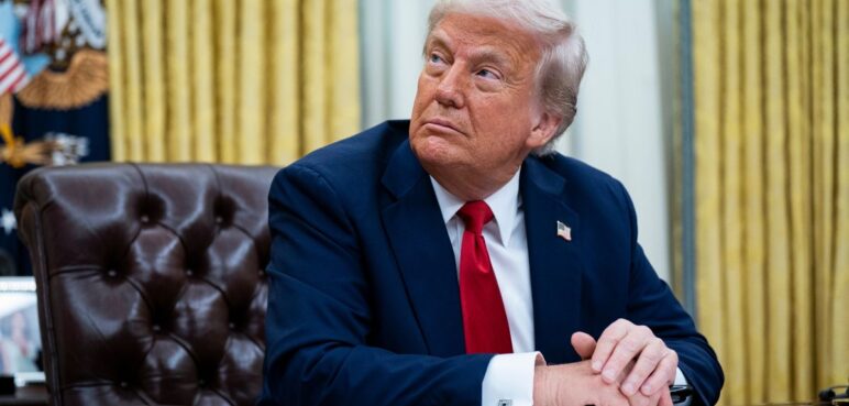 Donald Trump se ve obligado a frenar deportaciones tras fallo de la Corte Suprema