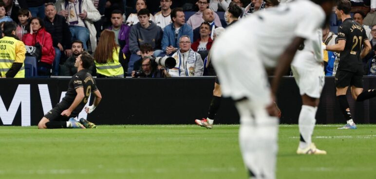 El Valencia rompe la racha y se impone en el Bernabéu después de 17 años