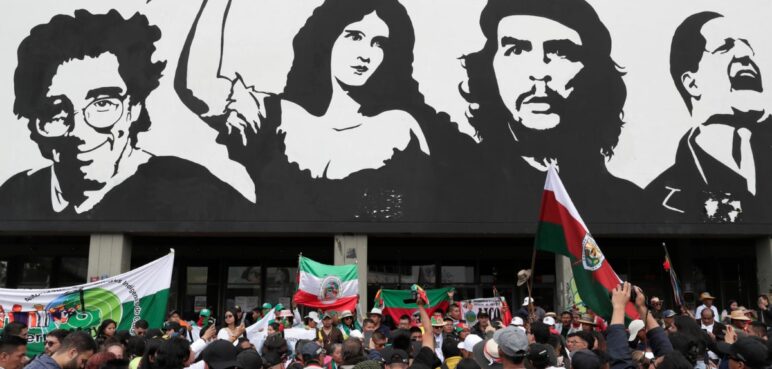 Indígenas en la Universidad Nacional de Bogotá: A la espera de la minga del 1 de mayo