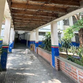 Colegio de Cali en pésimo estado: Docentes exigen intervención inmediata