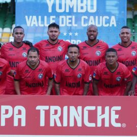 Fase final de la Copa Trinche en Cali: exjugadores profesionales en acción