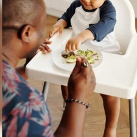 Así impacta la alimentación en los primeros tres años de vida, según pediatra