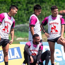 La sensible baja 'escarlata': uno de sus capitanes no viaja a Argentina para la Sudamericana