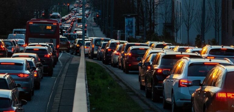 ¿Cada cuántos kilómetros se debe cambiar un vehículo? Descúbralo aquí
