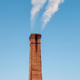 ¿Cómo es el proceso para el color del humo que determinará si ya se eligió al nuevo Papa?