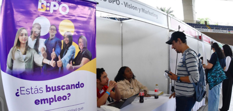 Así se vivió la feria 'Más Empleo Cali': este año se realizarán 7 ferias más