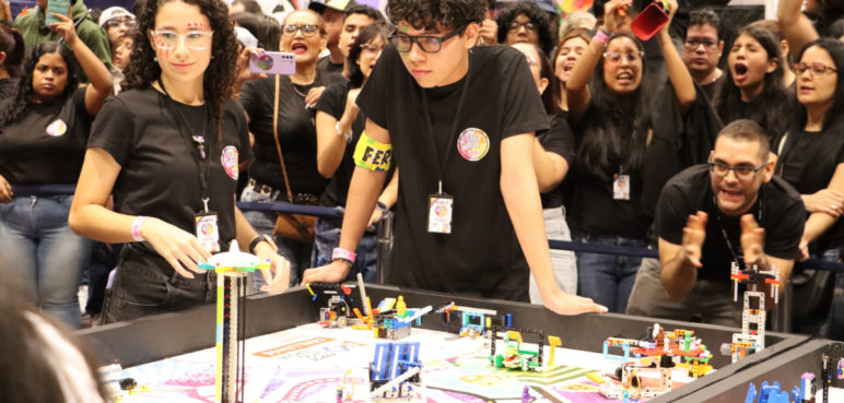 Estudiantes caleños representarán a Colombia en mundial de robótica en EE.UU.