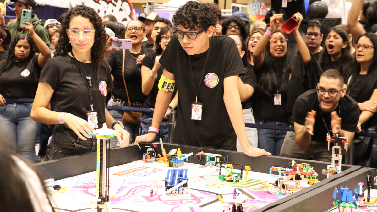 Estudiantes caleños representarán a Colombia en mundial de robótica en EE.UU.