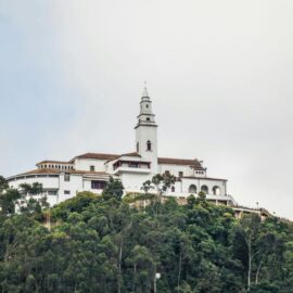 Estos son los horarios de las misas en Monserrate en Semana Santa