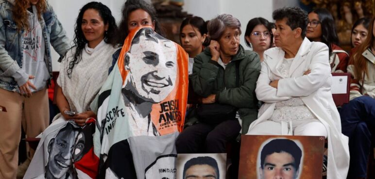 Defensoría del Pueblo pide al Gobierno de Petro acciones para no olvidar a víctimas del conflicto
