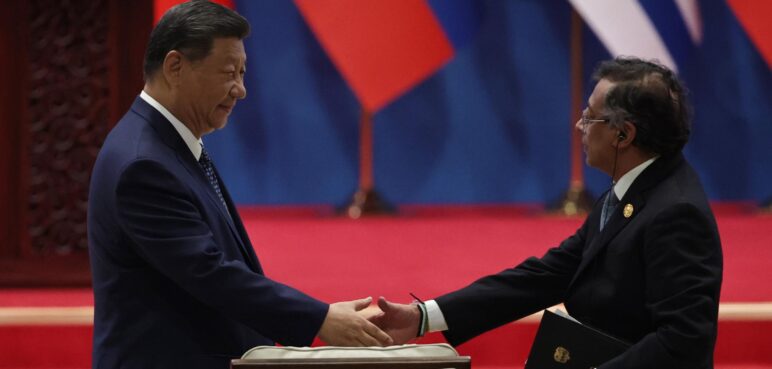 "China está dispuesta a importar más productos colombianos": Presidente Xi y Petro se reunieron
