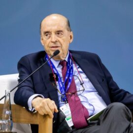 Álvaro Leyva lanza nueva carta contra Petro: “Señor Presidente, usted está enfermo”