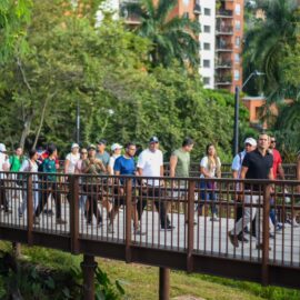 Entregan parte del tramo tres del Ecoparque Cristo Rey: más de 2.000 árboles sembrados