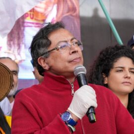 Petro reitera propuesta de Acuerdo Nacional y convoca a la ciudadanía a movilizarse