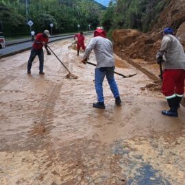 Fuertes lluvias en Cali dejan más de 550 emergencias: se declara calamidad pública