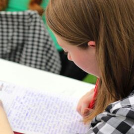 Nuevas oportunidades para estudiar: así son las nuevas becas que entregará Bogotá