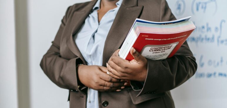 Becas de maestría para docentes: así puede inscribirse según MinEducación