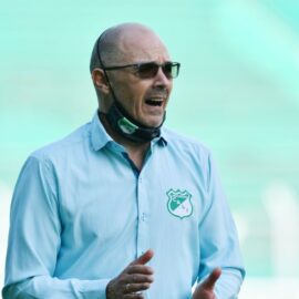 Así anunció Deportivo Cali que Alfredo Arias no seguirá como técnico del club