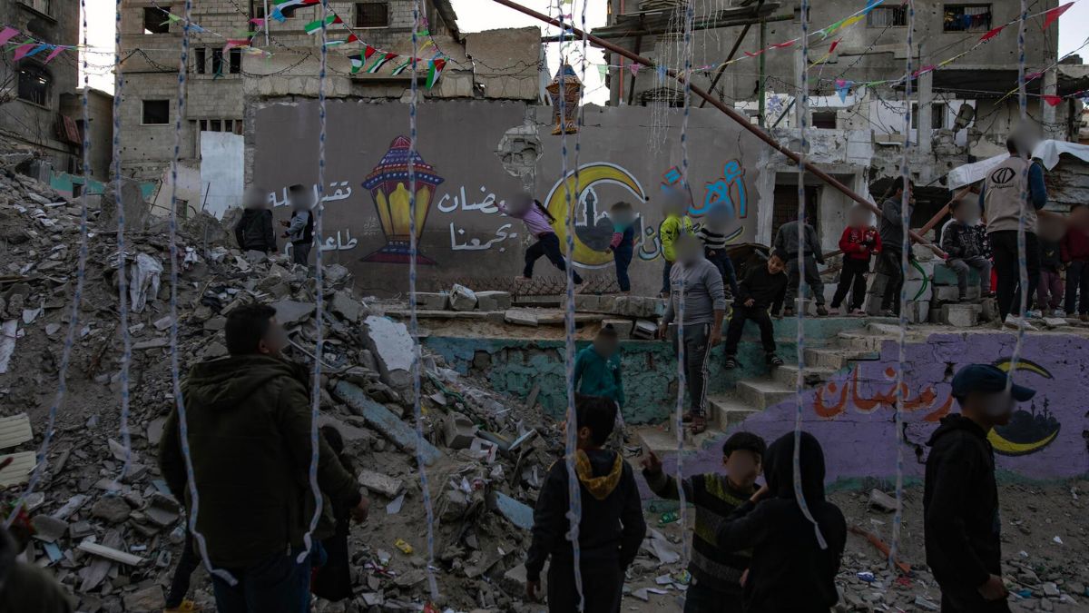 Al menos 74 palestinos han fallecido en ataques israelíes en la Franja de Gaza