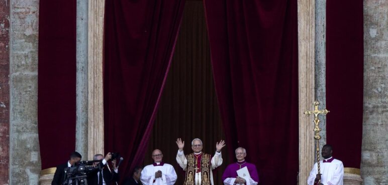 Estas fueron las primeras palabras del Papa León XIV; habló en español
