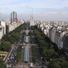 Subir a la cima del Obelisco ya es posible: así es el nuevo gran mirador de Buenos Aires