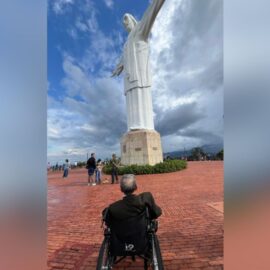 "Era un sueño": esta es la historia de un caleño de 100 años que visitó Cristo Rey