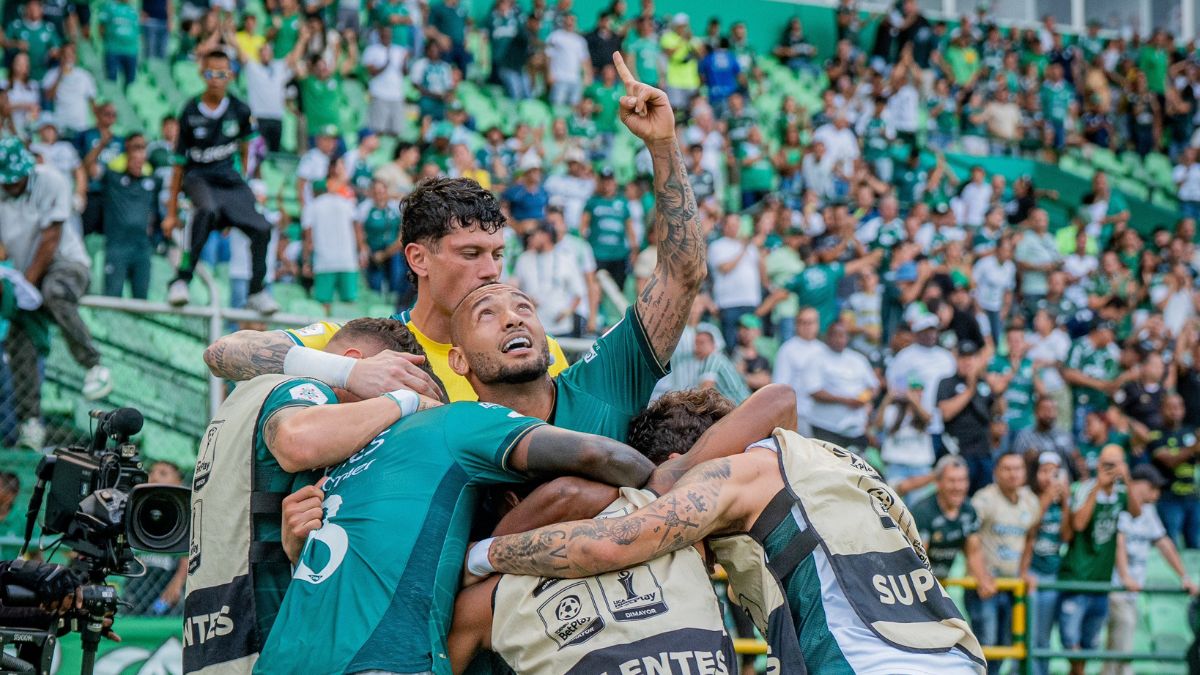¡Los llamados a pelear por la clasificación! Néstor confirma la convocatoria 'tricolor'