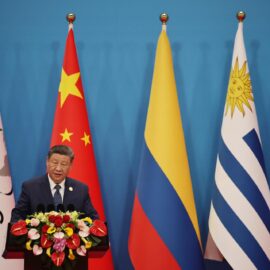 Presidente de China anima a los países latinoamericanos a "rechazar influencias externas"
