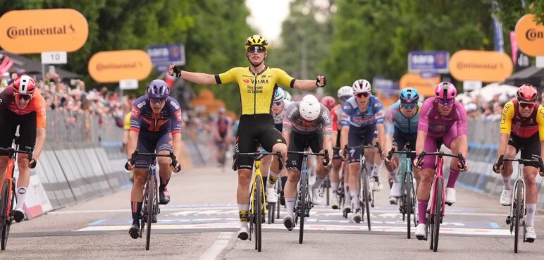 Etapa de transición en el Giro de Italia; Egan sobresale y sigue vigente por el título