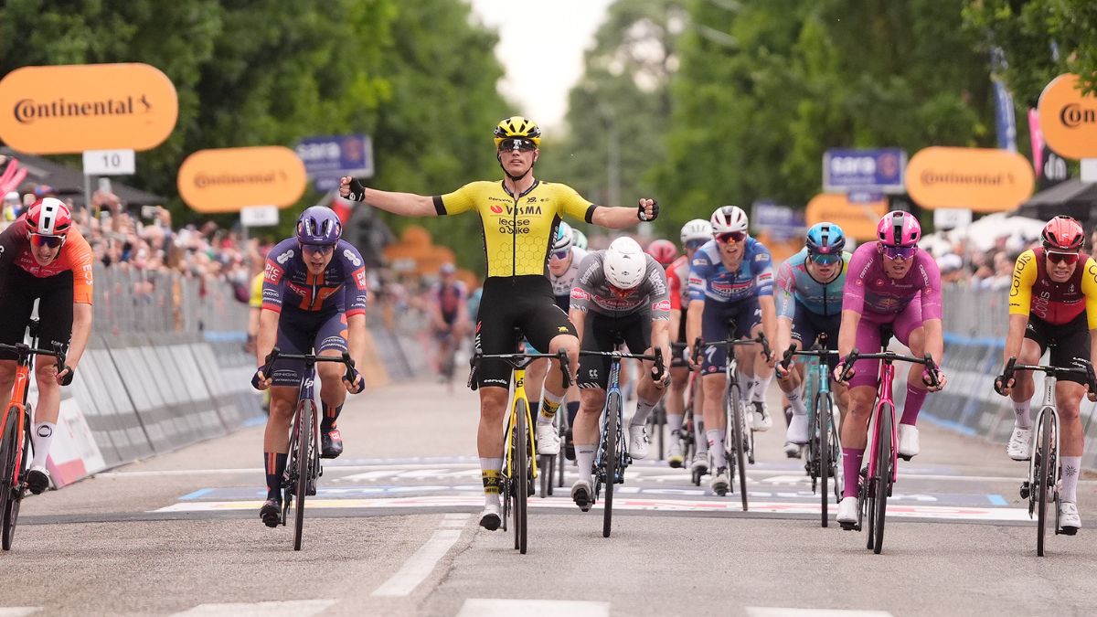 Etapa de transición en el Giro de Italia; Egan sobresale y sigue vigente por el título