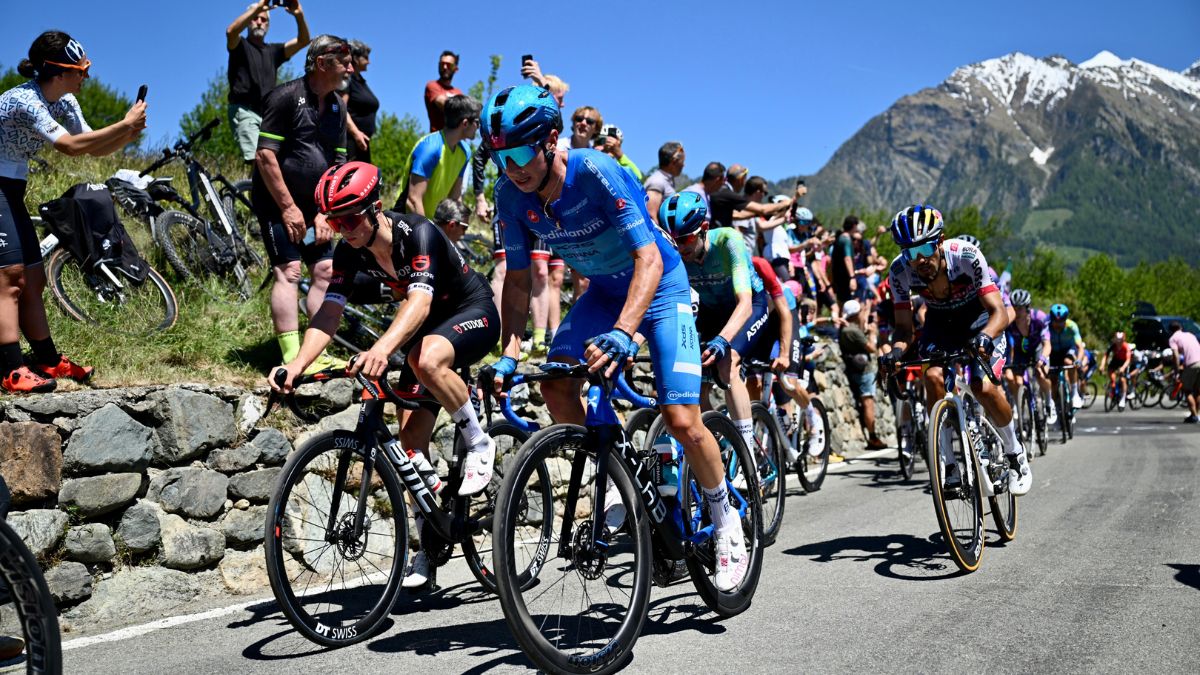 Así terminó la etapa de hoy del Giro: ¿Finaliza las esperanzas para Egan Bernal?