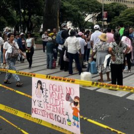 Bloqueo en el CAM por protesta de habitantes de Altos de Menga, ¿cuál es la razón?