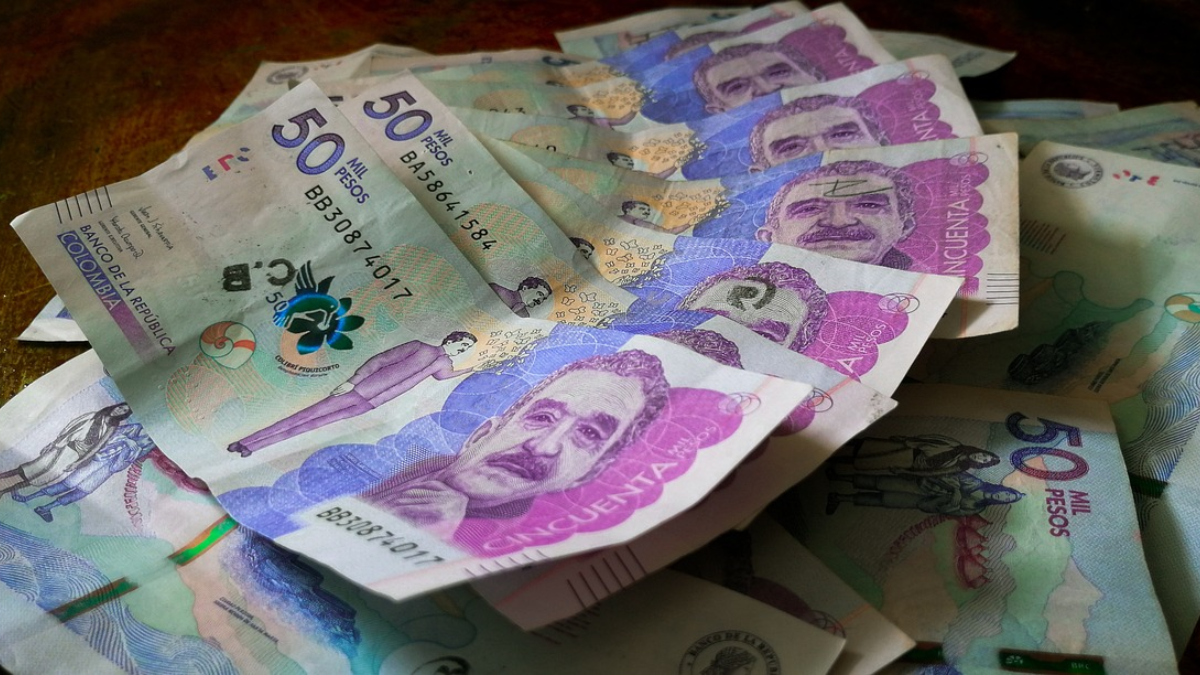 Prima navideña 2025: Calcule el valor total que deberá recibir en diciembre
