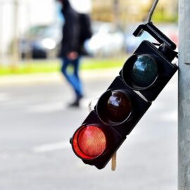 Vandalismo afecta 12 semáforos en Cali y pone en riesgo la seguridad vial