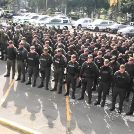 Cali refuerza seguridad con 700 nuevos policías tras atentados en el Valle