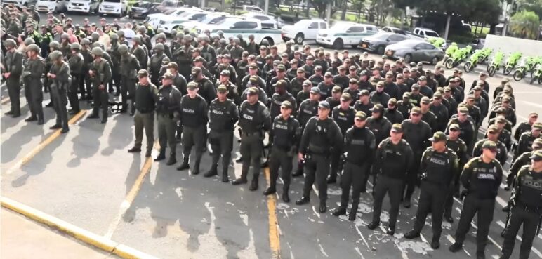 Cali refuerza seguridad con 700 nuevos policías tras atentados en el Valle
