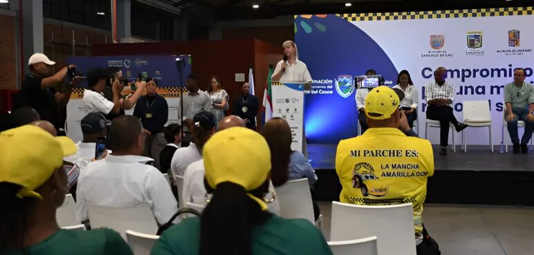 Eliminan importante cobro para taxistas de Cali: conozca de cuál se trata