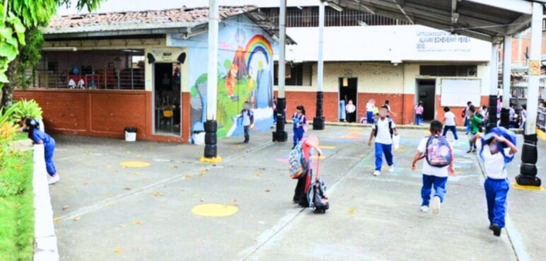 Comunidad educativa del colegio Álvaro Echeverry, exige mayor seguridad tras el reciente atentado en Meléndez